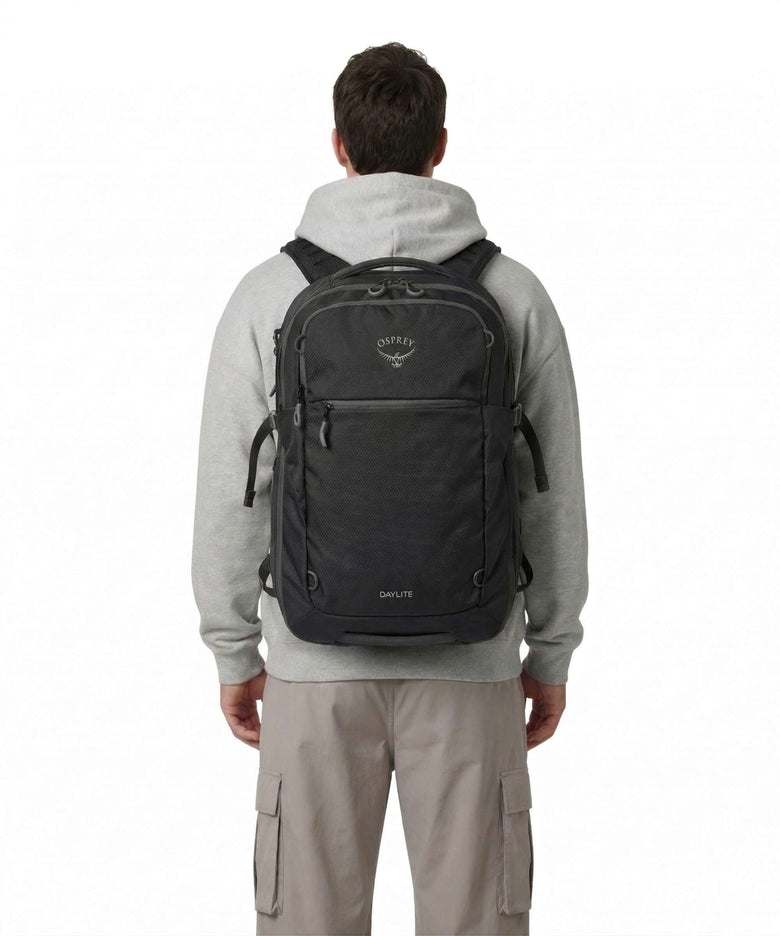 carry only osprey daylite daypack for trip to europe Osprey Daylite 35 Travel backpack 16″ recycled polyester black