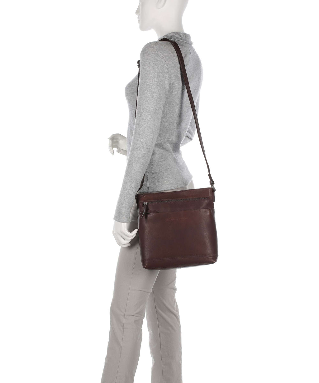 The Chesterfield Brand Cow Wax Pull Up Almeria Crossbody bag brown