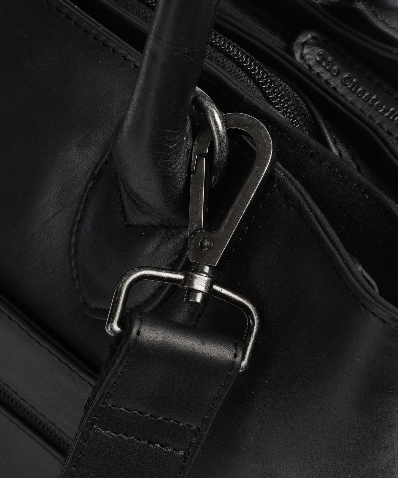 The Chesterfield Brand Cow Wax Pull Up Passau Handbag black