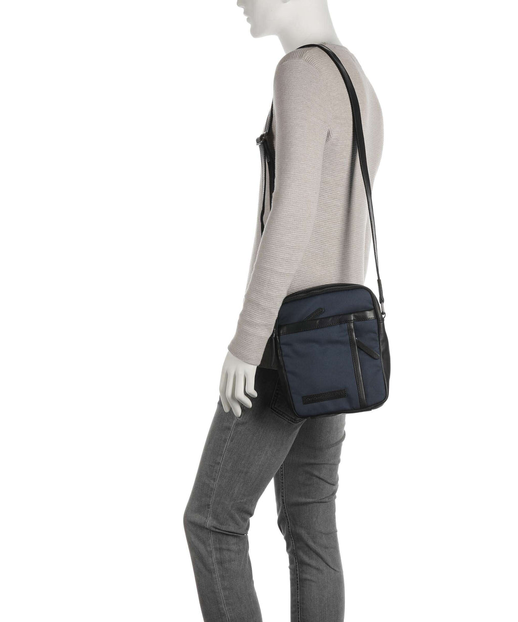 The Chesterfield Brand Fusion Arendal Crossbody bag navy