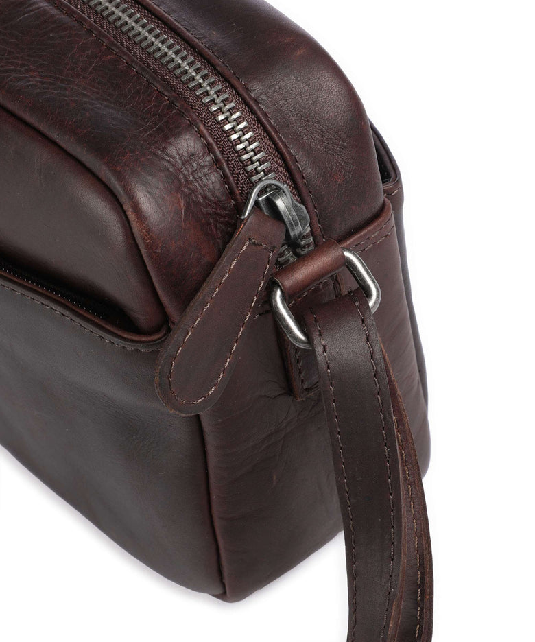 The Chesterfield Brand Cow Wax Pull Up Arona Crossbody bag brown