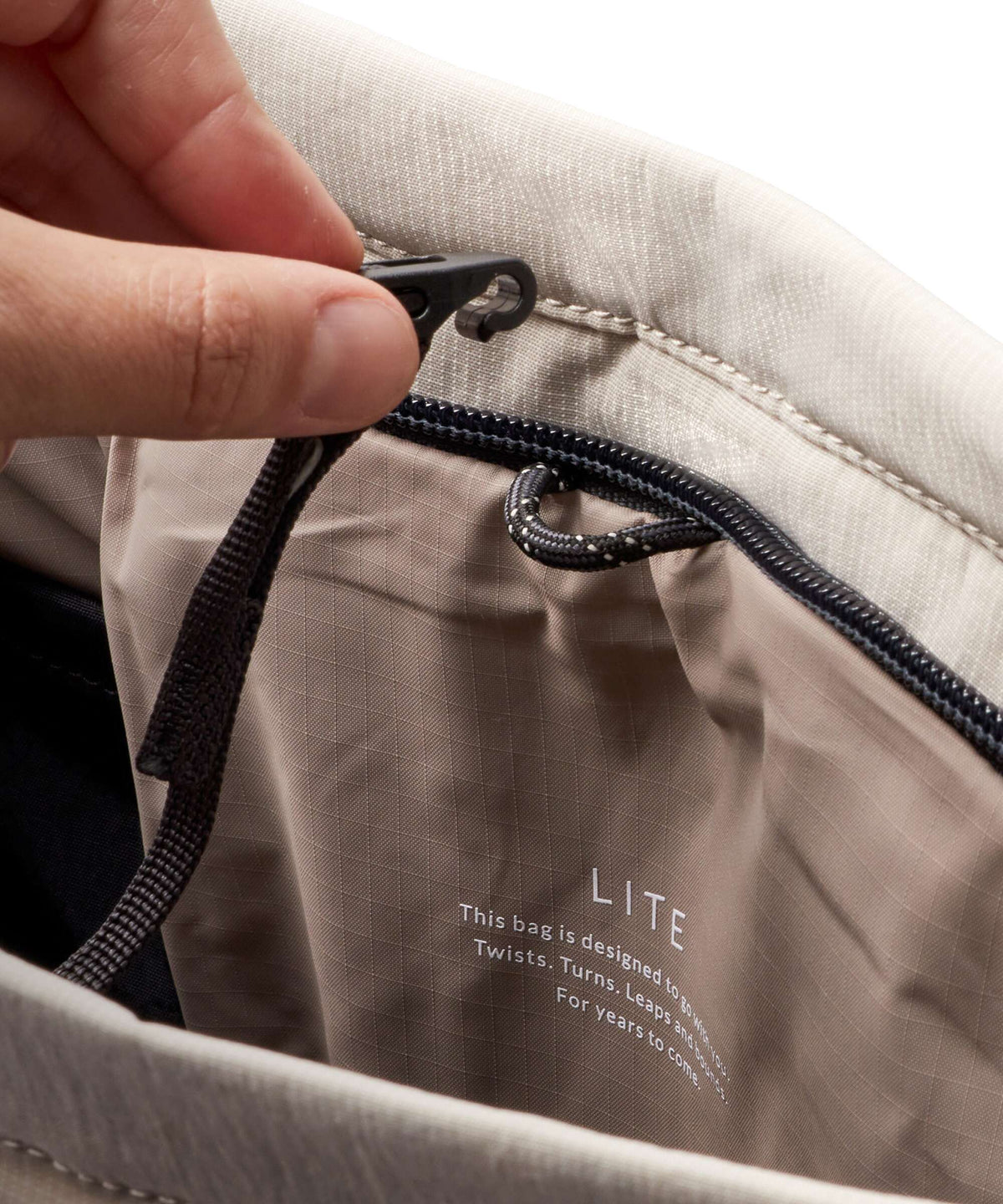 Bellroy Lite 18 Backpack bag ash