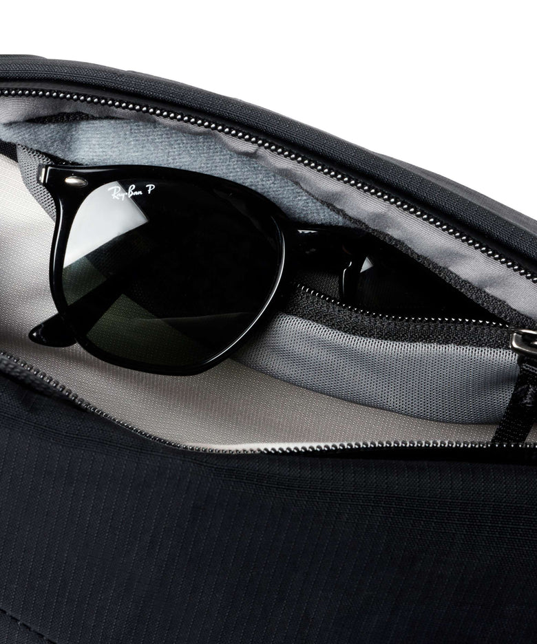 Bellroy Venture 9 Sling bag black