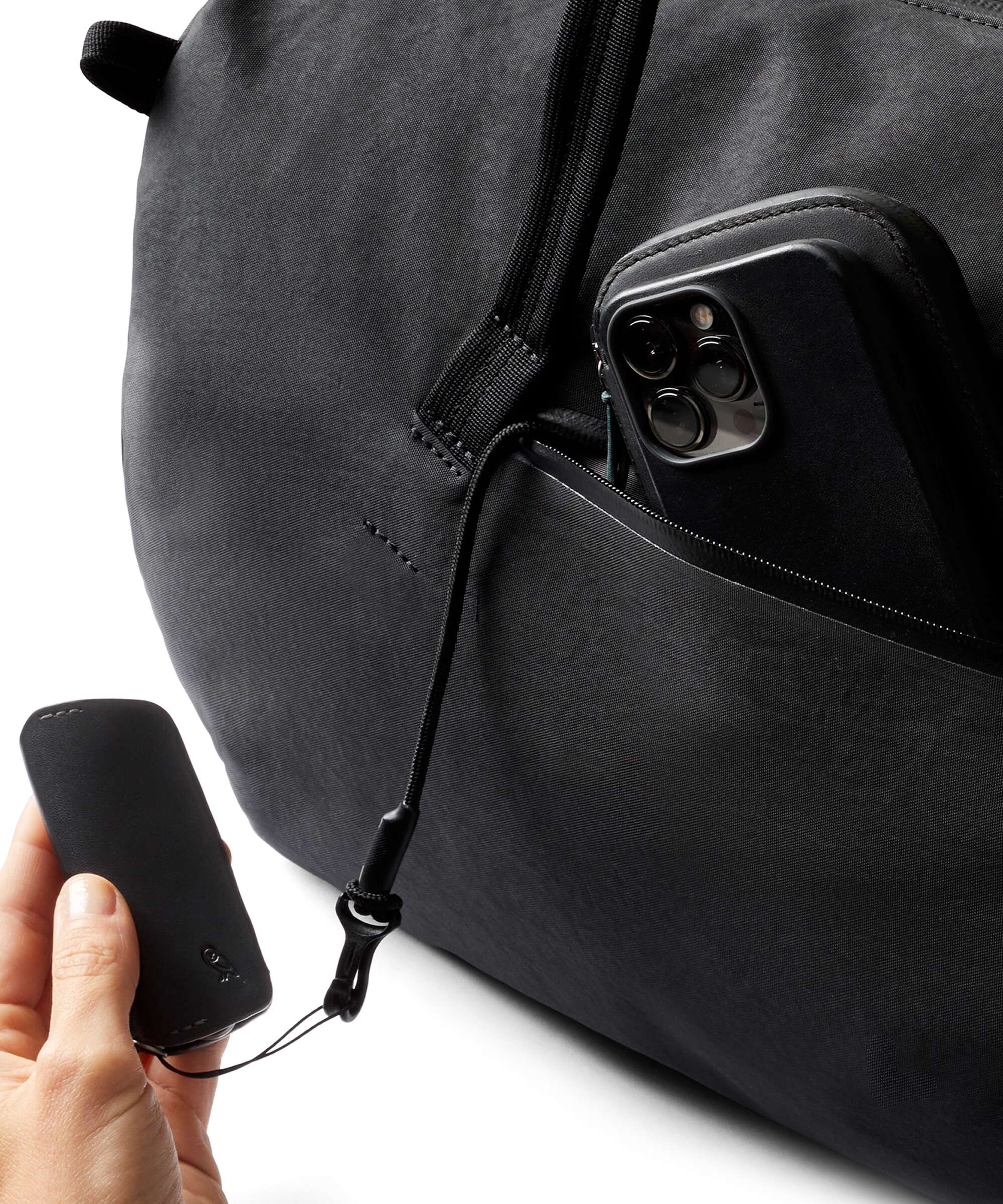 Bellroy Venture 55 Travel bag black