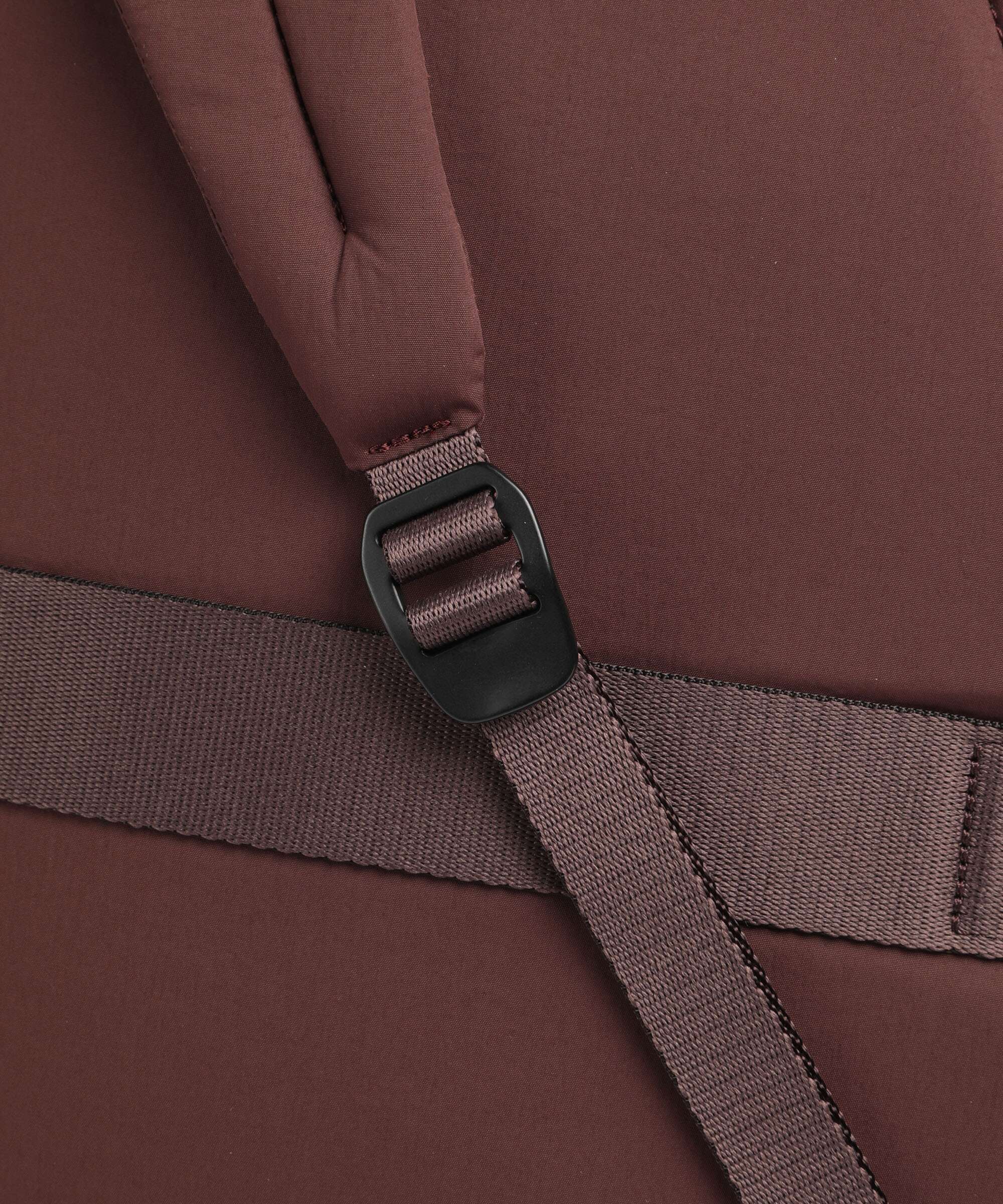 Bellroy Cinch Backpack burgundy